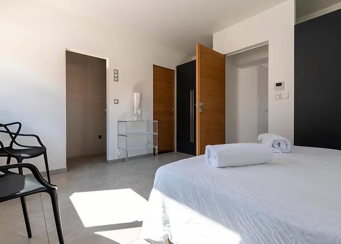 Colombina - Avec Piscine Villa *